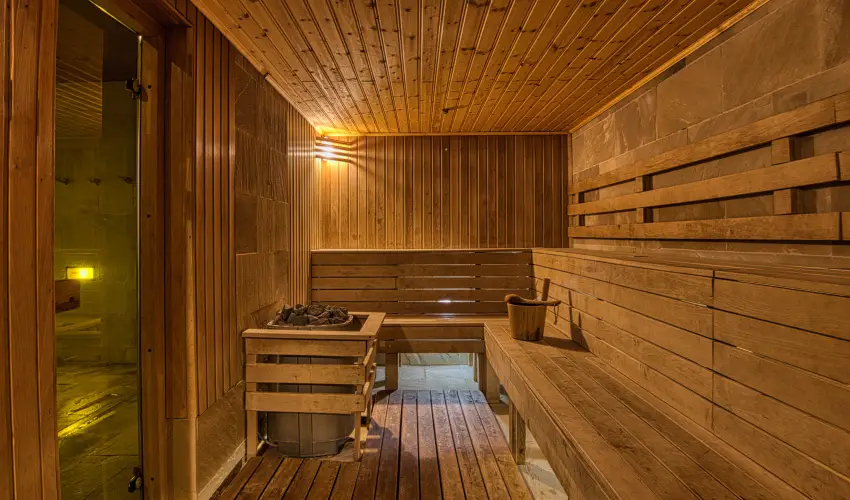 Tisza Balneum Hotel Tiszaf�red - Borvacsora Mautner Zs�fi�val (min. 2 �j)