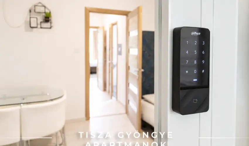 Tisza Gy�ngye Apartmanok Szeged - M�rcius 15.