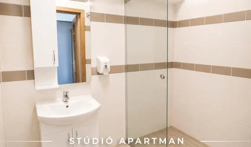 Tisza Gy�ngye Apartmanok Szeged - M�rcius 15.