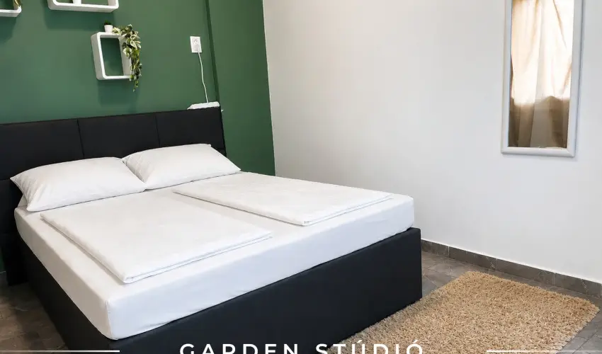 Tisza Gy�ngye Apartmanok Szeged - M�rcius 15.