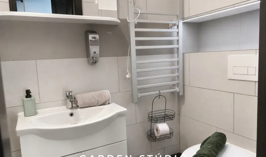 Tisza Gy�ngye Apartmanok Szeged - M�rcius 15.