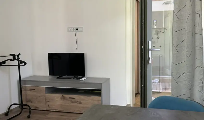Tisza Gy�ngye Apartmanok Szeged - M�rcius 15.