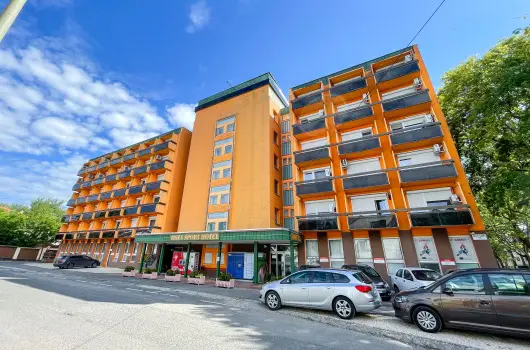 Tisza Sport Hotel - M�rcius 15. 