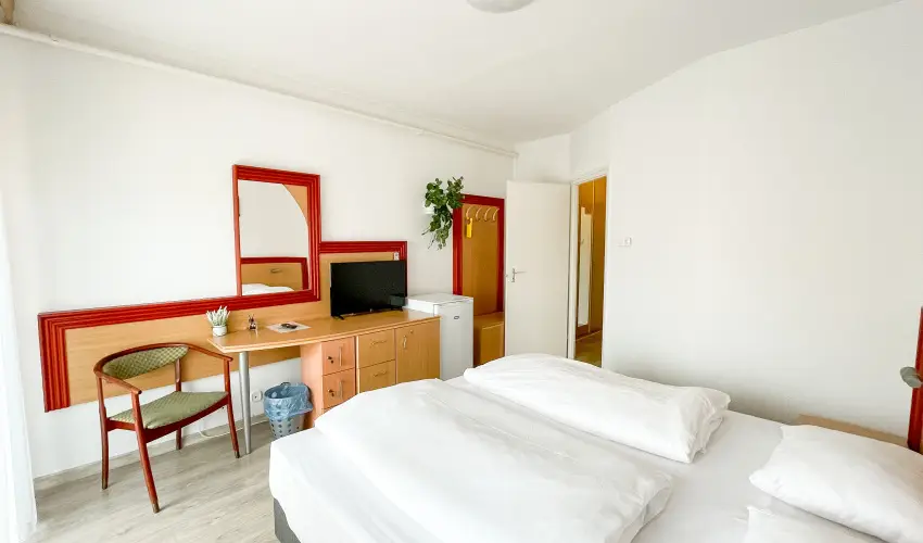 Tisza Sport Hotel Szeged - M�rcius 15. 
