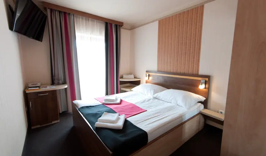 T� Wellness Hotel B�nk - M�rcius 15. 