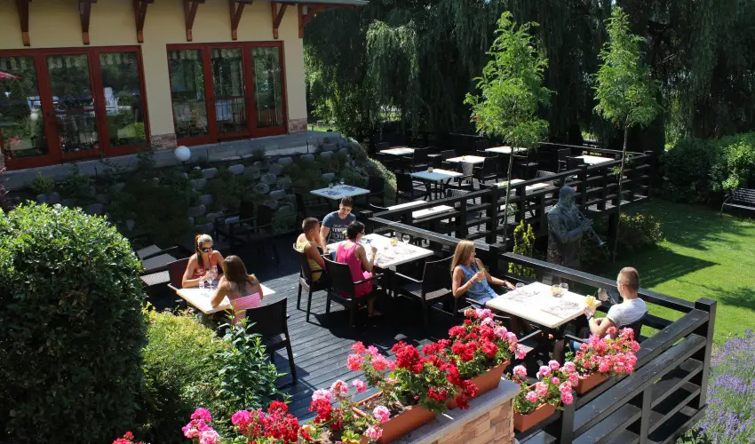 T� Wellness Hotel B�nk - M�rcius 15. 