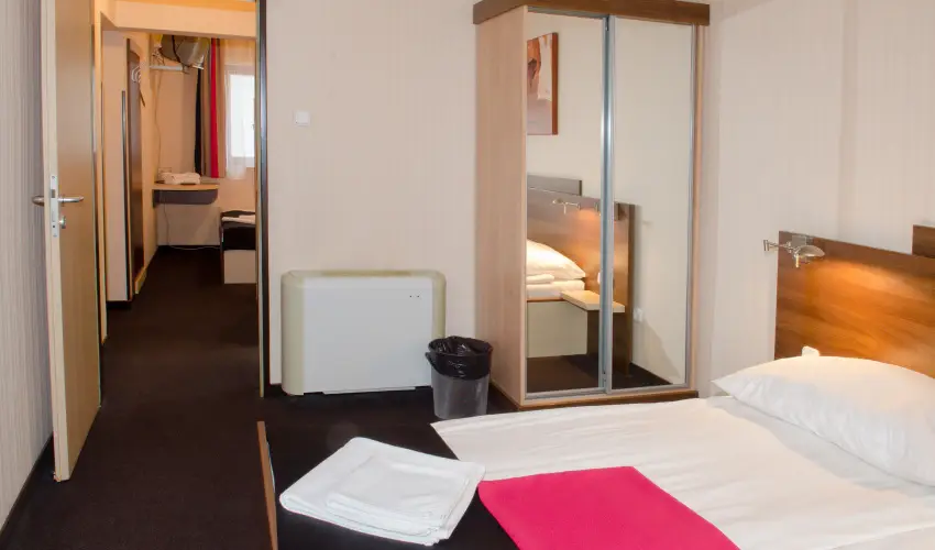 T� Wellness Hotel B�nk - M�rcius 15. 