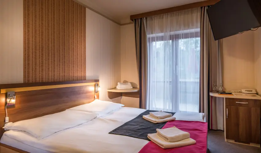 T� Wellness Hotel B�nk - M�rcius 15. 