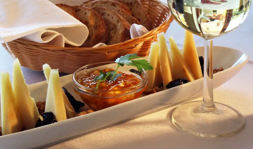 T� Wellness Hotel B�nk - M�rcius 15. 