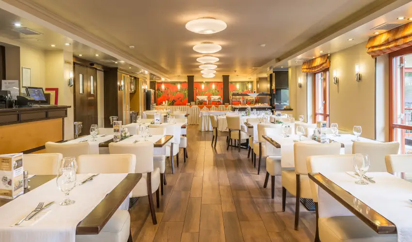 T� Wellness Hotel B�nk - M�rcius 15. 