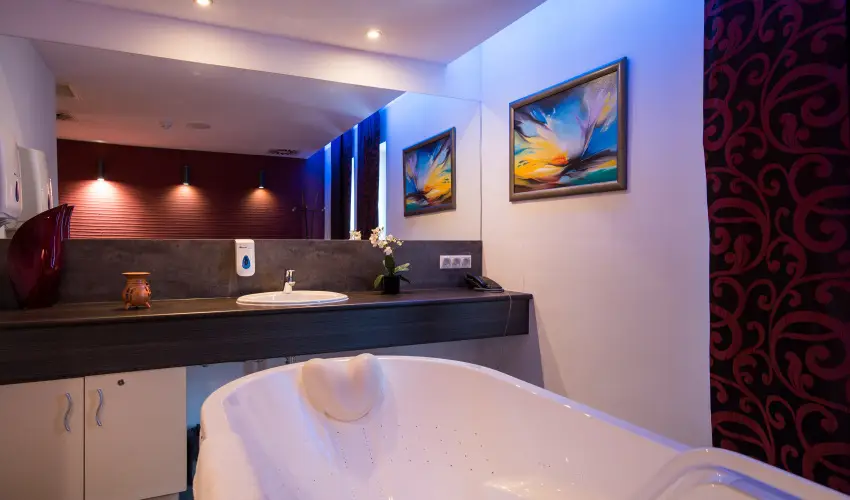 T� Wellness Hotel B�nk - M�rcius 15. 