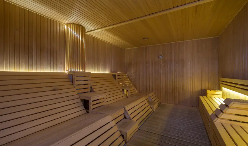 T� Wellness Hotel B�nk - M�rcius 15. 