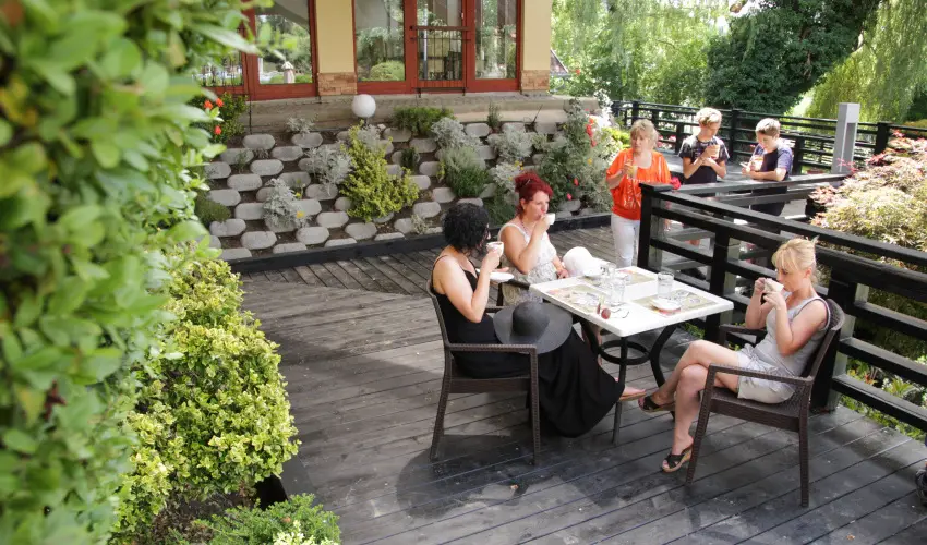 T� Wellness Hotel B�nk - M�rcius 15. 