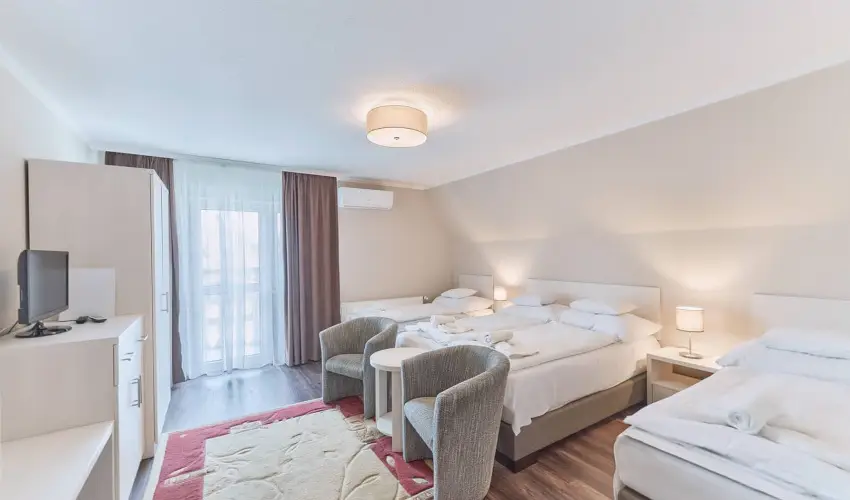 Tokajer Wellness Panzi� Keszthely - M�rcius 15. (min. 2 �j)