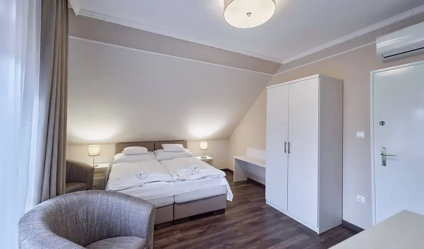 Tokajer Wellness Panzi� Keszthely - M�rcius 15. (min. 2 �j)