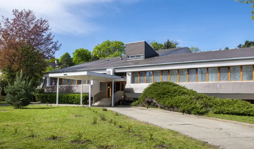 T�nd�rkert Hotel Noszvaj - M�rcius 15. 