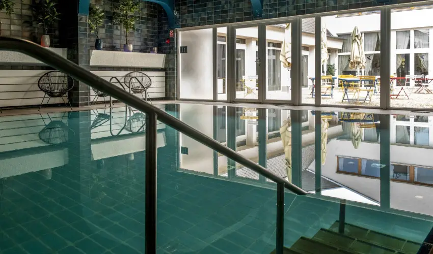 T�nd�rkert Hotel Noszvaj - M�rcius 15. 