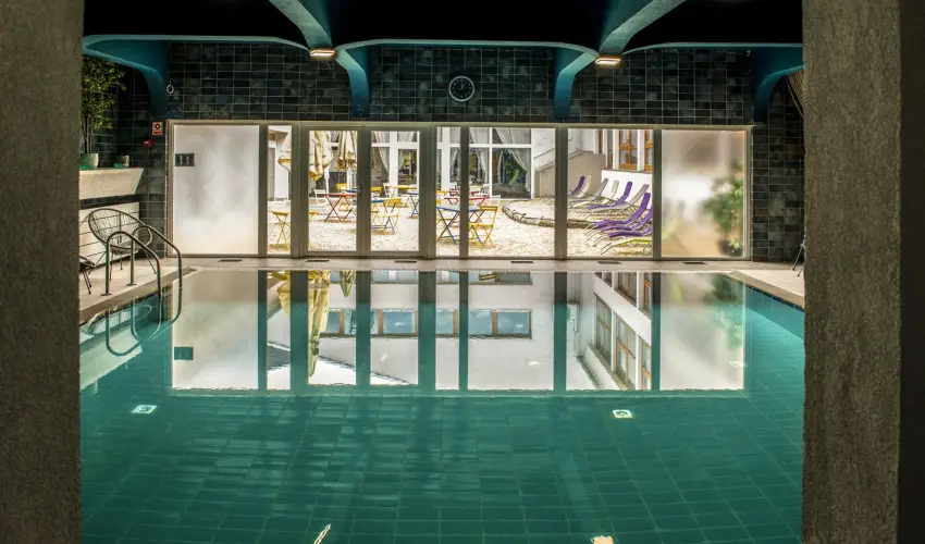 T�nd�rkert Hotel Noszvaj - M�rcius 15. 