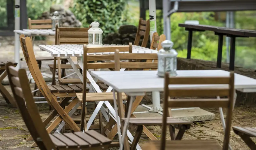 T�nd�rkert Hotel Noszvaj - M�rcius 15. 