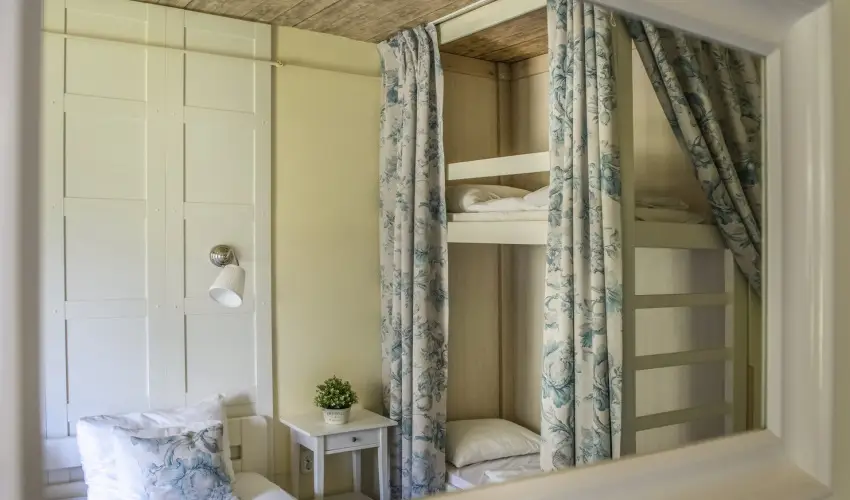 T�nd�rkert Hotel Noszvaj - M�rcius 15. 