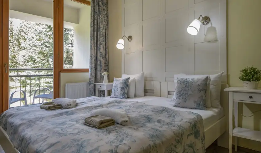 T�nd�rkert Hotel Noszvaj - M�rcius 15. 
