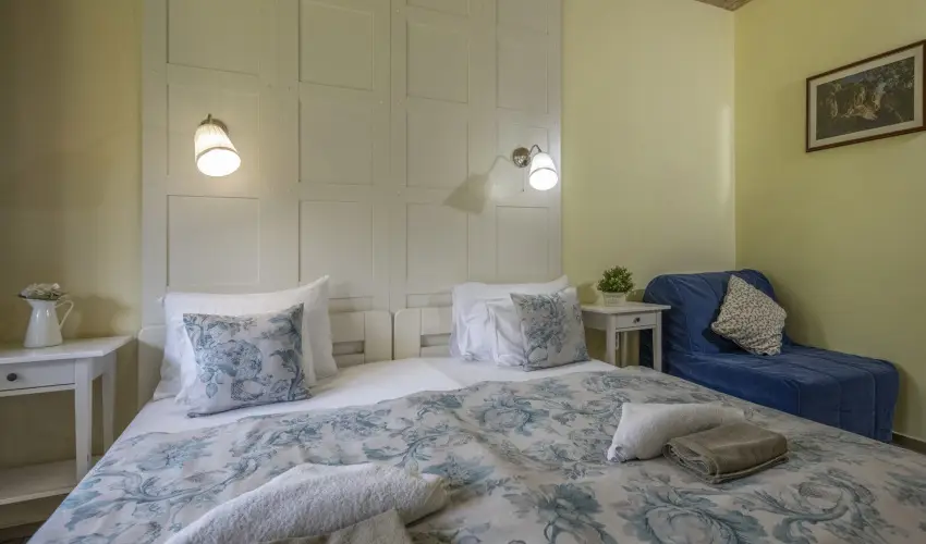 T�nd�rkert Hotel Noszvaj - M�rcius 15. 