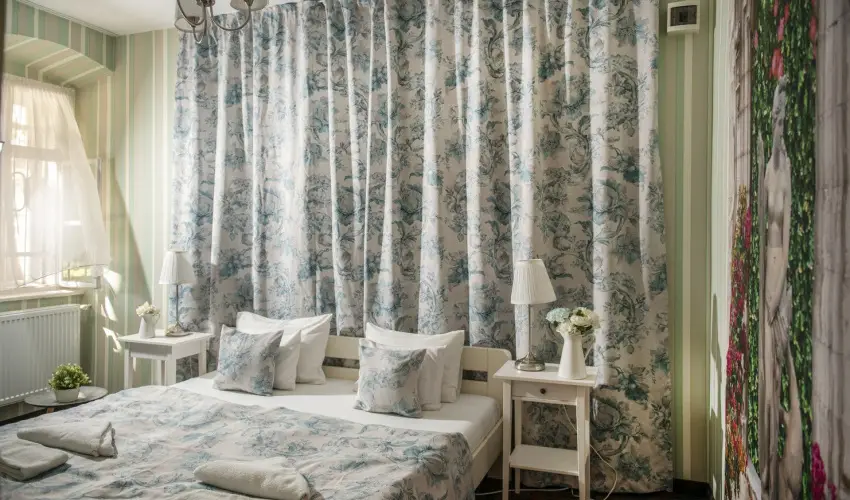 T�nd�rkert Hotel Noszvaj - M�rcius 15. 