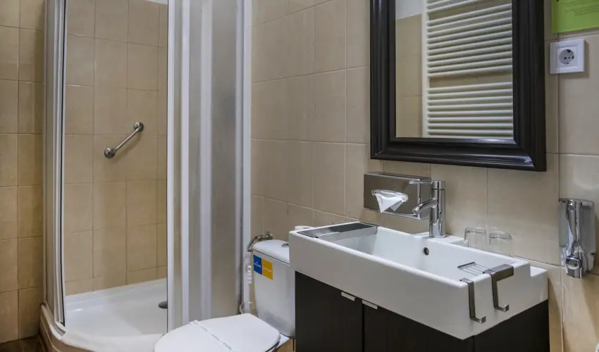 T�nd�rkert Hotel Noszvaj - M�rcius 15. 