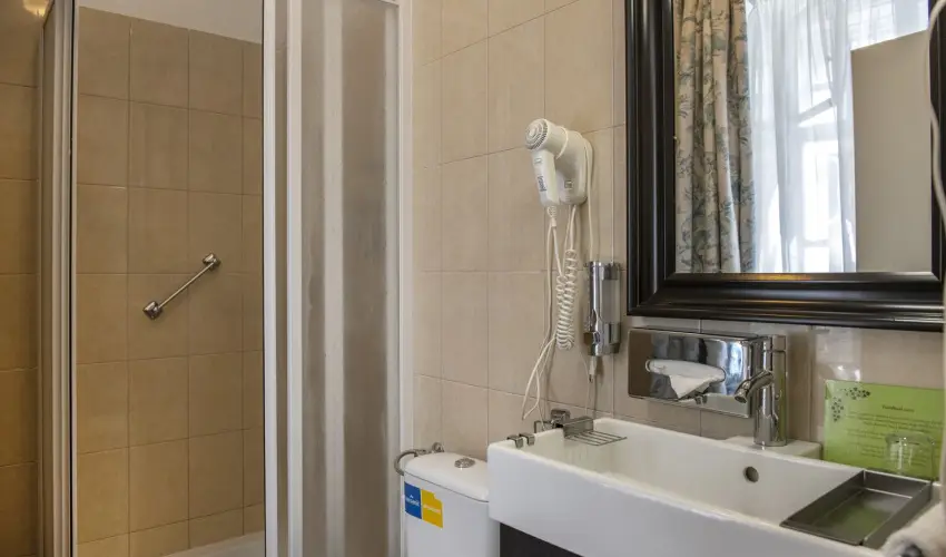 T�nd�rkert Hotel Noszvaj - M�rcius 15. 