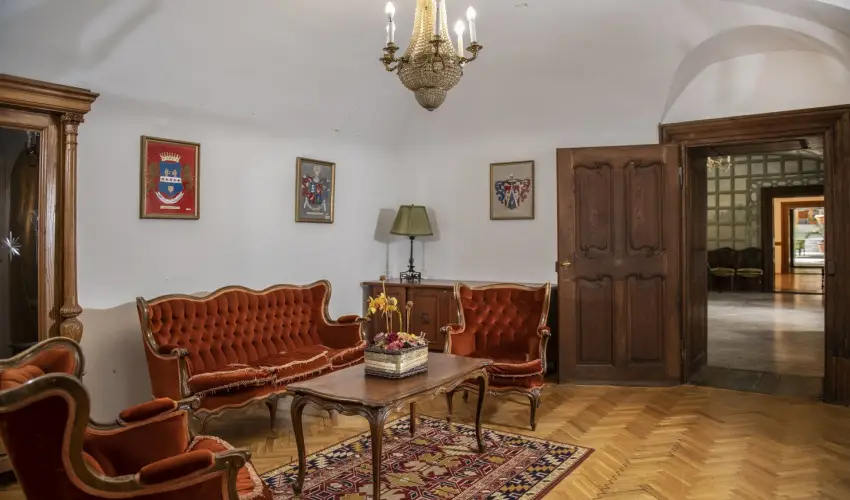 T�nd�rkert Hotel Noszvaj - M�rcius 15. 