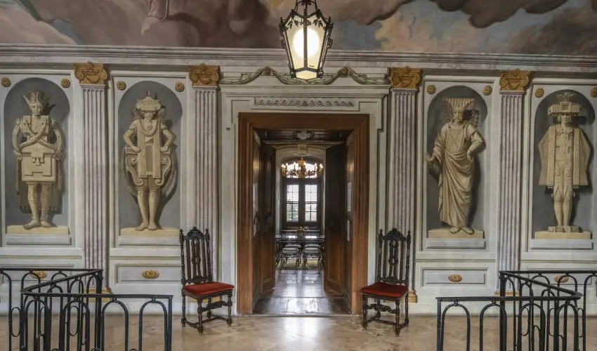 T�nd�rkert Hotel Noszvaj - M�rcius 15. 