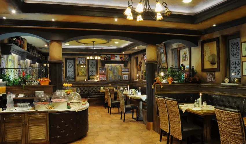 Hotel Villa Classica P�pa - M�rcius 15. 