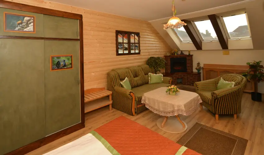 Hotel Villa Classica P�pa - M�rcius 15. 