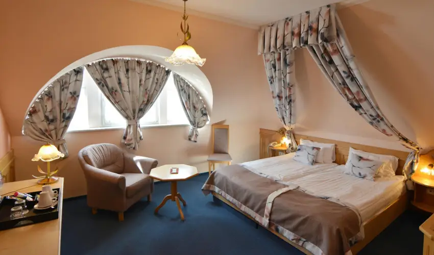 Hotel Villa Classica P�pa - M�rcius 15. 