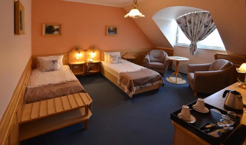 Hotel Villa Classica P�pa - M�rcius 15. 