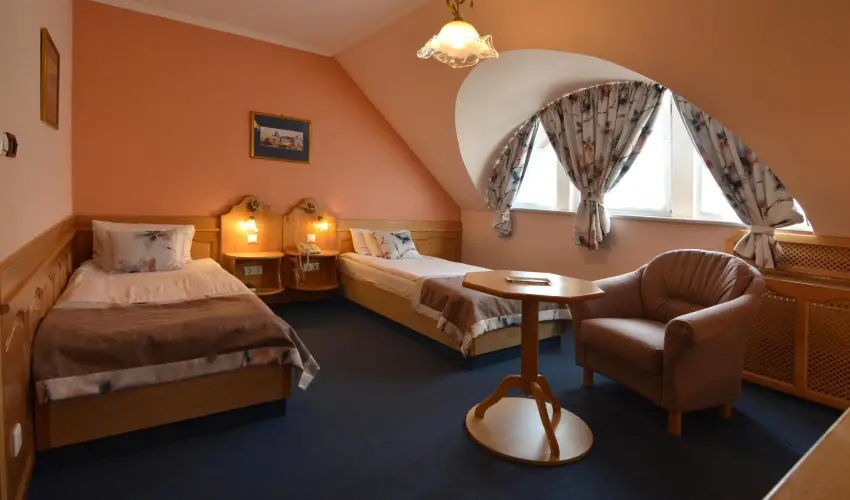 Hotel Villa Classica P�pa - M�rcius 15. 