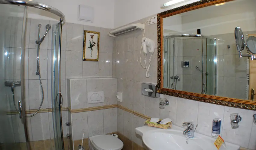 Hotel Villa Classica P�pa - M�rcius 15. 