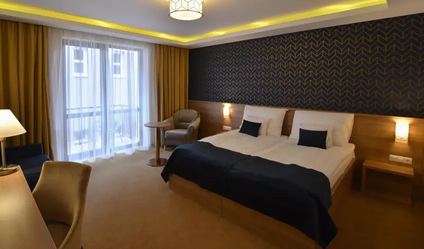Hotel Villa Classica P�pa - M�rcius 15. 