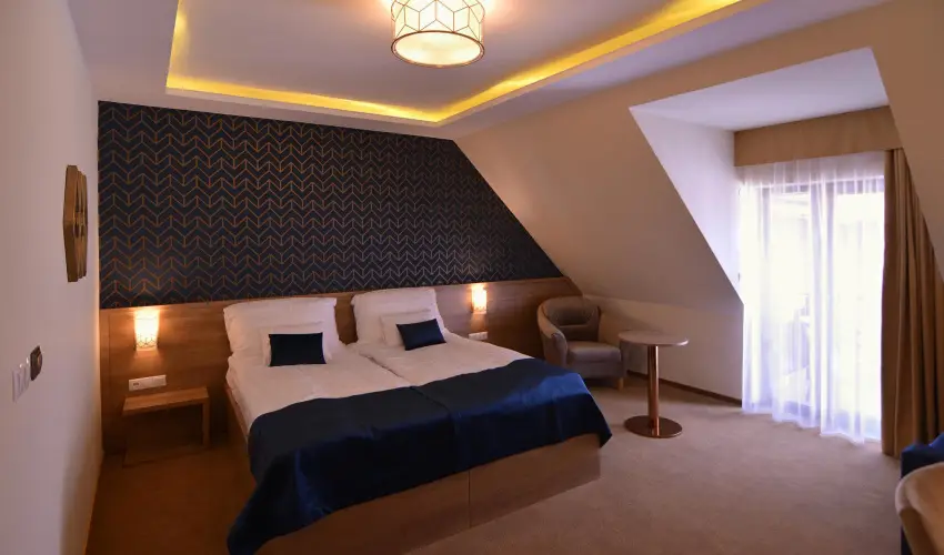 Hotel Villa Classica P�pa - M�rcius 15. 