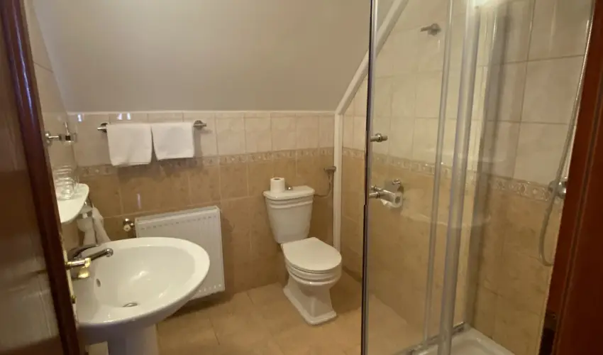 Hotel Villa Park Szilv�sv�rad - M�rcius 15. 