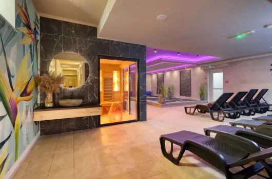 Hotel Villa Park - M�rcius 15. 