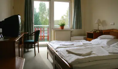 Well Hotel Hark�ny