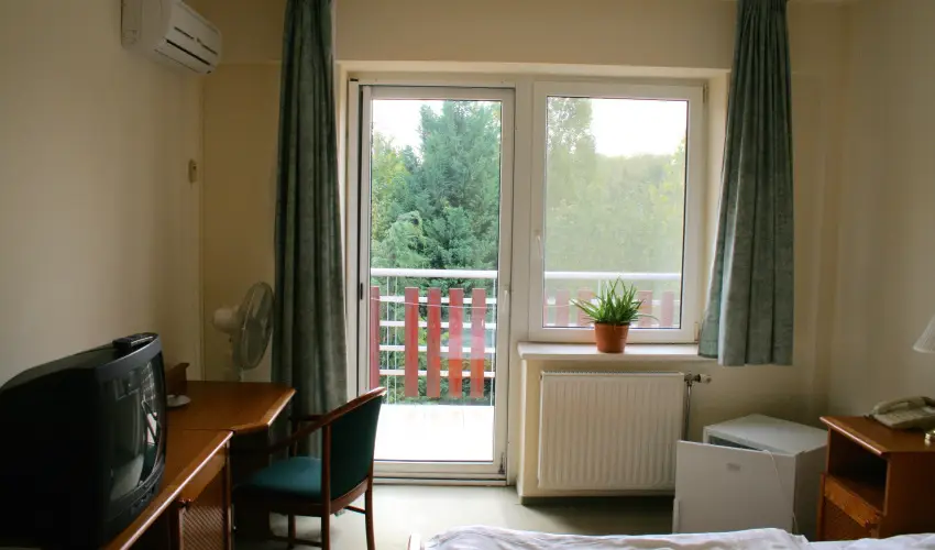 Well Hotel Hark�ny - M�rcius 15.