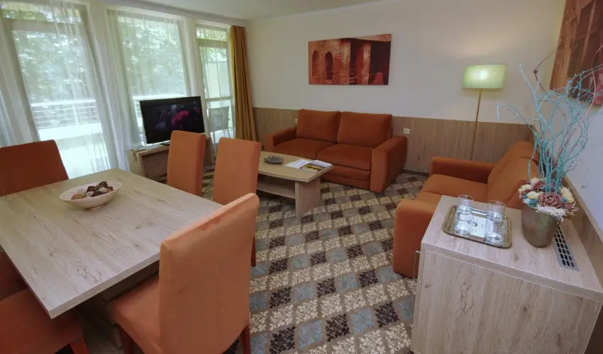 Wellness Hotel Gyula Gyula - M�rcius 15. (min. 3 �j)