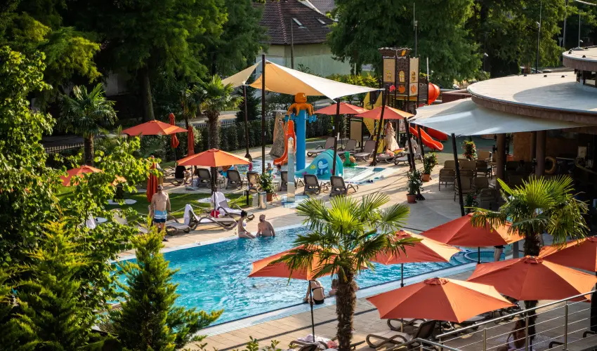 Wellness Hotel Gyula Gyula - M�rcius 15. (min. 3 �j)
