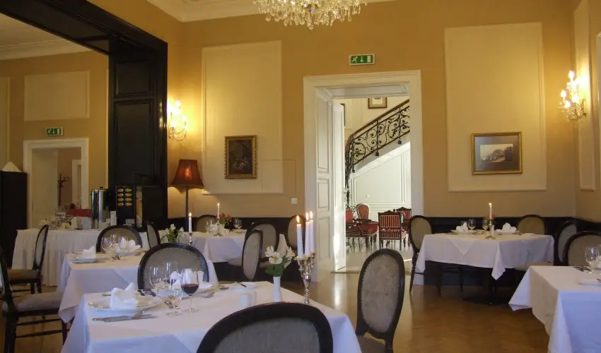 La Contessa Kast�lyhotel Szilv�sv�rad - M�rcius 15. 