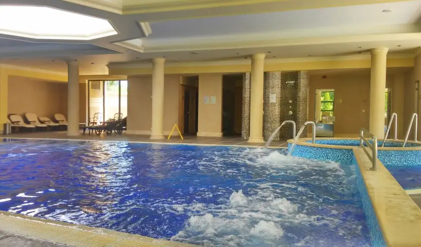 La Contessa Kast�lyhotel Szilv�sv�rad - M�rcius 15. 