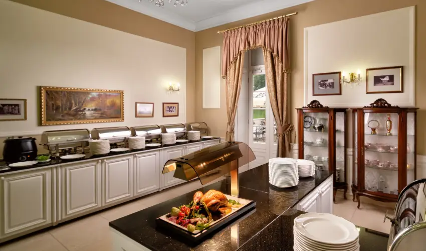 La Contessa Kast�lyhotel Szilv�sv�rad - M�rcius 15. 