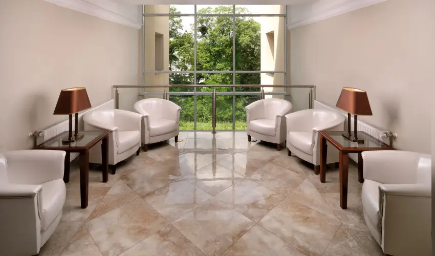 La Contessa Kast�lyhotel Szilv�sv�rad - M�rcius 15. 
