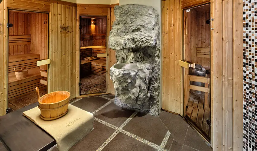 La Contessa Kast�lyhotel Szilv�sv�rad - M�rcius 15. 